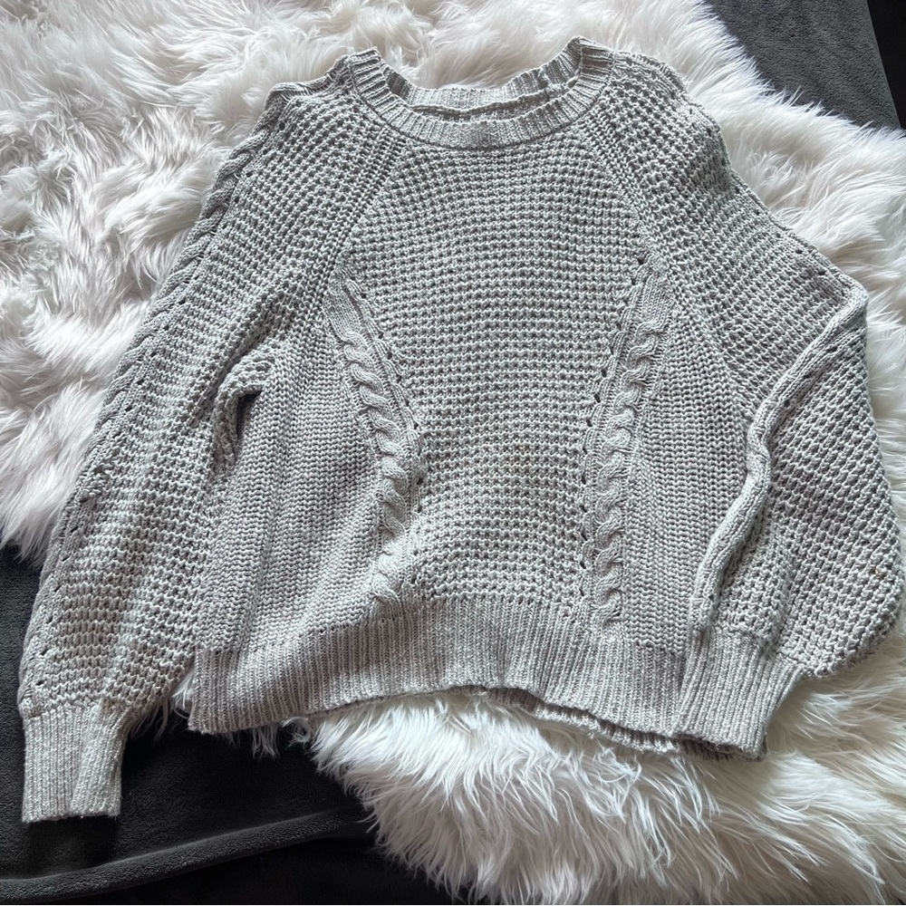 American Eagle Gray Knit Sweater